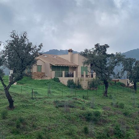 Alojamiento Rural En Aracena. Finca El Rehilete المظهر الخارجي الصورة